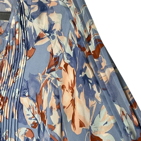 Joie 100% Silk Blouse S Pullover V-Neck Button Front Dusty Blue Floral Romantic - Picture 5 of 13